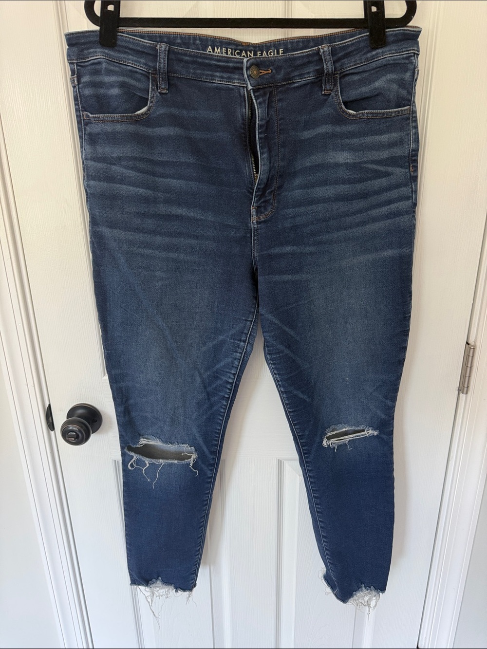 American Eagle Outfitters Women's Dark Blue Skinny Ripped Jeans
